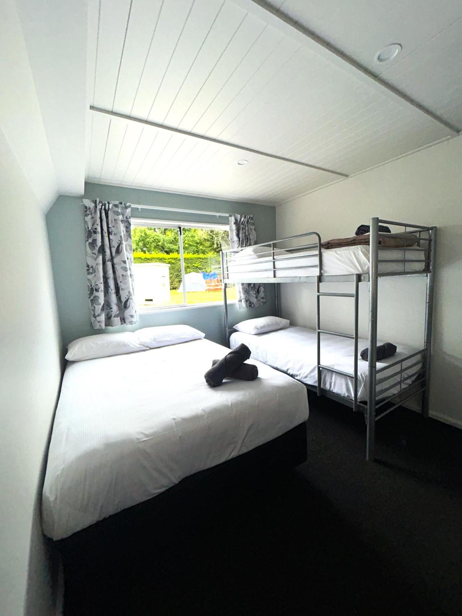 Hastings Top 10 Holiday Park Экстерьер фото